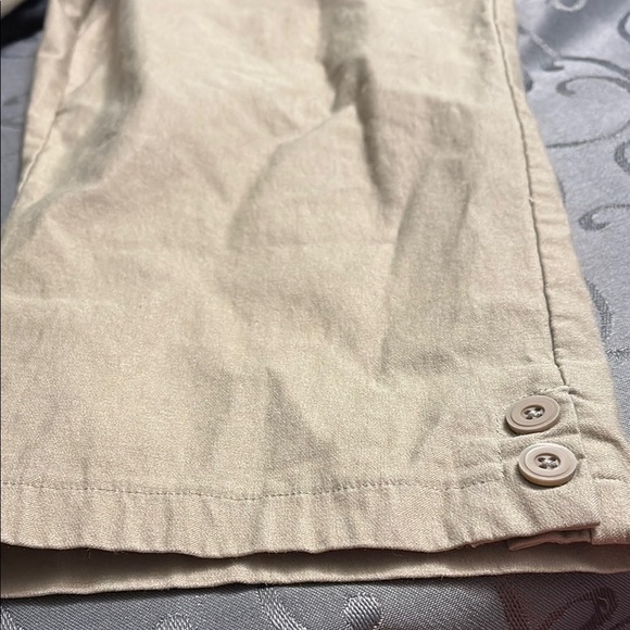 Reitmans women’s Tan Capri Trousers/pants, size 15 - Picture 9 of 9